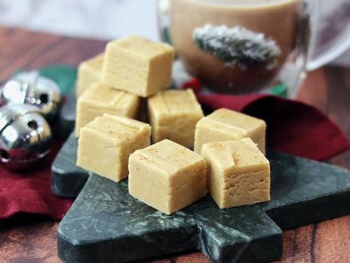 Eggnog Fudge on a Christmas tree platter
