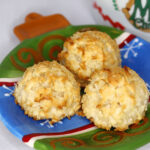 Vanilla Bean Coconut Macaroons